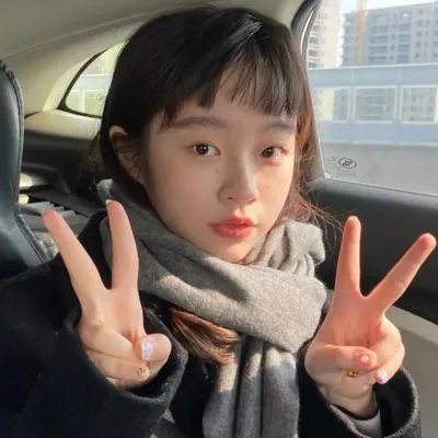 迎风伫立的狮子